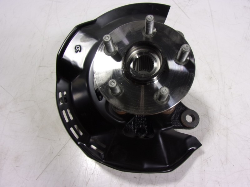 Recambio de mangueta delantera derecha para toyota yaris 1.5 vvti hev referencia OEM IAM 4321102410  