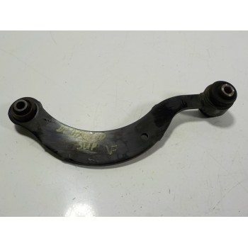 BRAZO SUSPENSION SUPERIOR TRASERO DERECHO 4877012010 