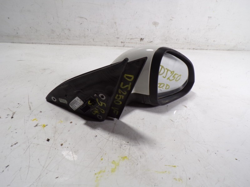 Recambio de espejo derecho para opel insignia berlina 2.0 16v cdti referencia OEM IAM 13268737 13269576 