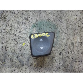 MANDO ELEVALUNAS DELANTERO DERECHO 735450602 