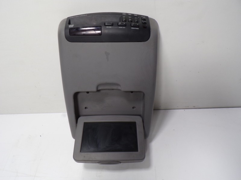 Recambio de sistema dvd para volkswagen touareg (7l6) 3.0 v6 tdi dpf referencia OEM IAM 7L9035008A6C3 7L9035008A 