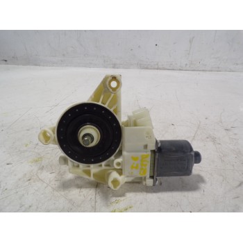 MOTOR ELEVALUNAS DELANTERO IZQUIERDO A2469065100 A2469065100 