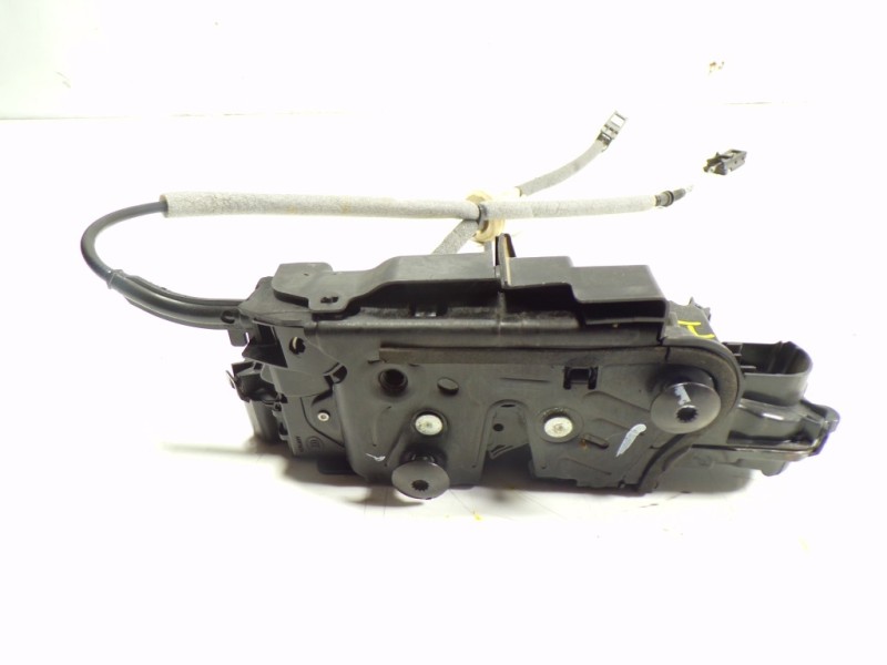 Recambio de cerradura puerta delantera izquierda para volkswagen golf vii sportsvan 1.6 tdi referencia OEM IAM 5NB837015C 5NB837