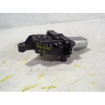 MOTOR ELEVALUNAS TRASERO DERECHO A2469063200 968741100 