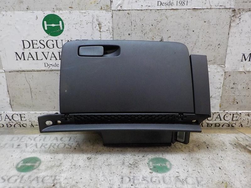 Recambio de guantera para audi a1 sportback (8xf) attraction referencia OEM IAM 8X18571044PK  