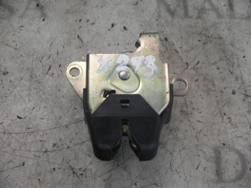 Recambio de cerradura maletero / porton para toyota carina (t19) 2.0 berlina referencia OEM IAM   