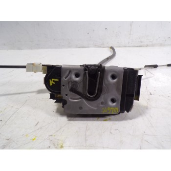 CERRADURA PUERTA DELANTERA DERECHA A9067201735 A9067201735 