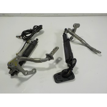 AMORTIGUADORES MALETERO / PORTON A2517400445 A2517400445 A2518200397