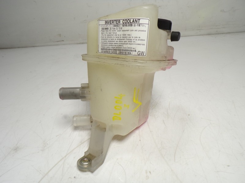 Recambio de deposito expansion para toyota auris touring sports (e18) hybrid active referencia OEM IAM   