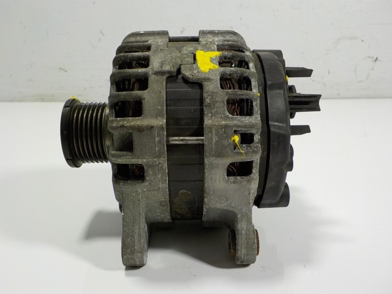 Recambio de alternador para renault kadjar 1.2 tce energy referencia OEM IAM 231004BE0B 231004BE0BE 