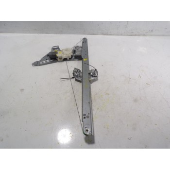 ELEVALUNAS DELANTERO DERECHO A9067200146 A0068205542 