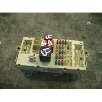 CAJA RELES / FUSIBLES 