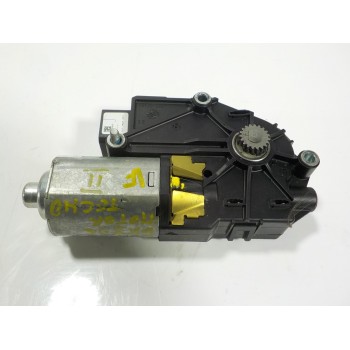MOTOR TECHO ELECTRICO A1648201442 A1648201442 