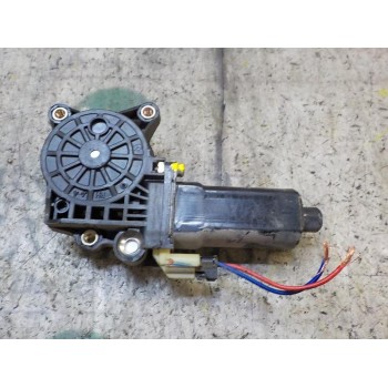 MOTOR ELEVALUNAS DELANTERO DERECHO 