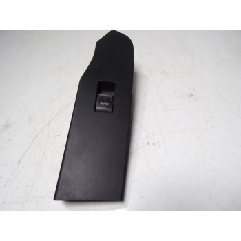 MANDO ELEVALUNAS DELANTERO DERECHO 8481002140 7423102D50 