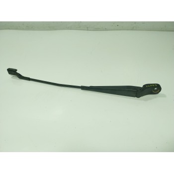 BRAZO LIMPIA DELANTERO DERECHO 