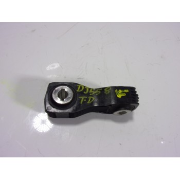 TIRANTE TRASERO DERECHO 