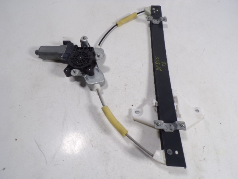 Recambio de elevalunas trasero derecho para ssangyong rodius 2.2 td cat referencia OEM IAM   