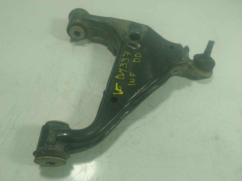 Recambio de brazo suspension inferior delantero derecho para toyota hilux referencia OEM IAM 480680K090  