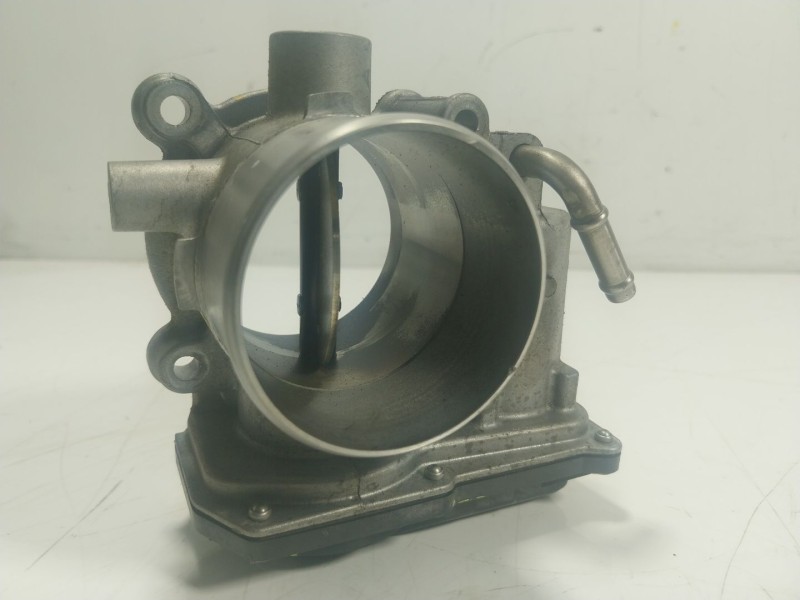 Recambio de caja mariposa para toyota hilux referencia OEM IAM 261000E010 261000E010 