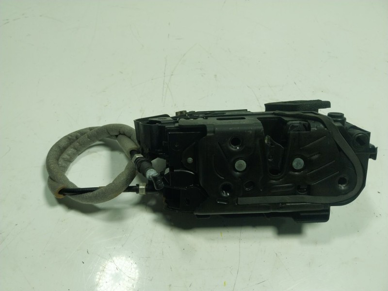 Recambio de cerradura puerta trasera derecha para volkswagen golf viii (cd1, da1) 1.5 etsi referencia OEM IAM 5TA839016K 5TA8390