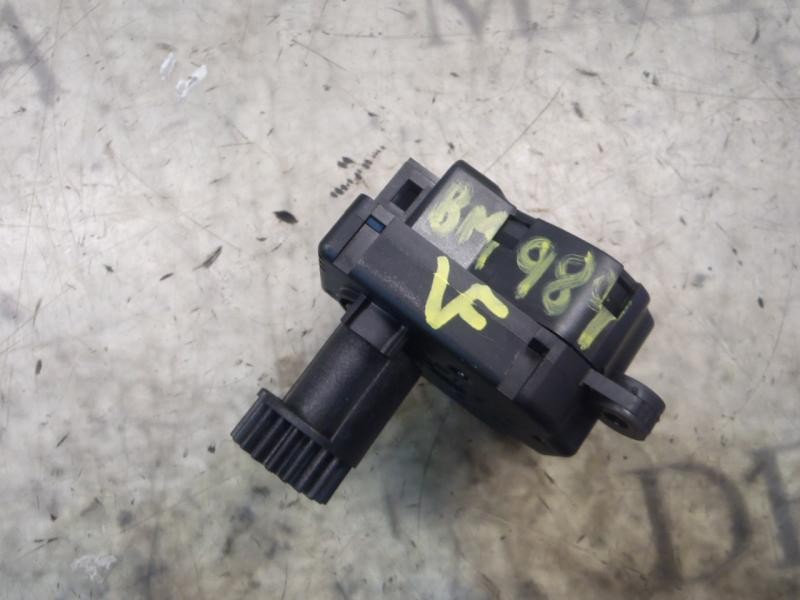 Recambio de motor apertura trampillas climatizador para citroën c3 1.4 hdi fap referencia OEM IAM 6479E1  