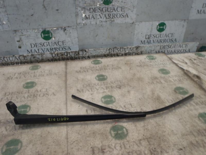 Recambio de brazo limpia delantero izquierdo para seat leon (1p1) reference referencia OEM IAM 1P0955409A1P9  