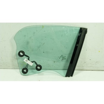 CRISTAL PUERTA TRASERO DERECHO A2326705300 