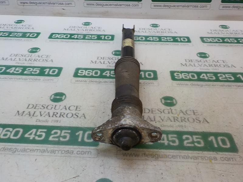 Recambio de amortiguador trasero izquierdo para hyundai i30cw classic referencia OEM IAM 553112R700 553102R700 