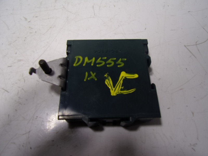 Recambio de modulo electronico para toyota yaris 1.5 vvti hev referencia OEM IAM  8934052210 