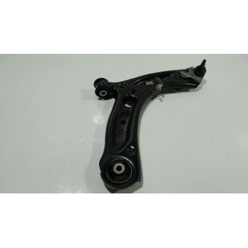 BRAZO SUSPENSION INFERIOR DELANTERO DERECHO 