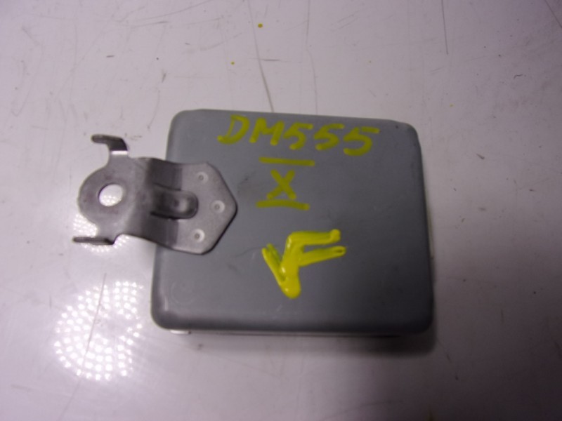 Recambio de modulo electronico para toyota yaris 1.5 vvti hev referencia OEM IAM 86572K0010 86572K0010 