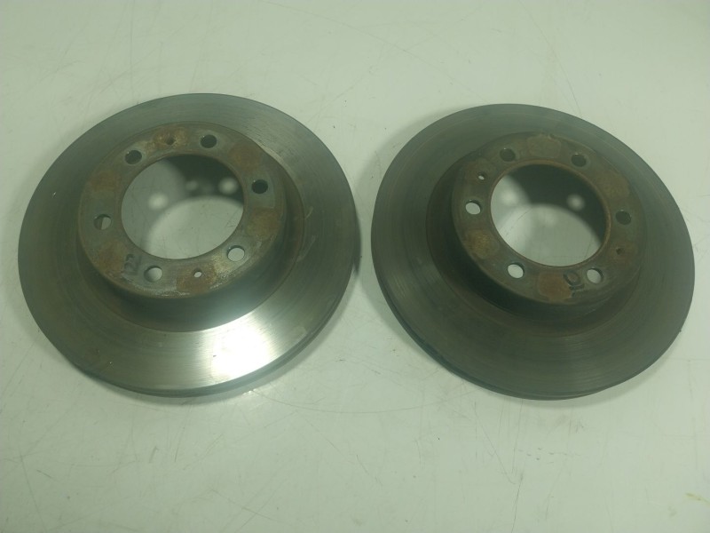 Recambio de disco freno delantero para toyota hilux referencia OEM IAM 435120K101  