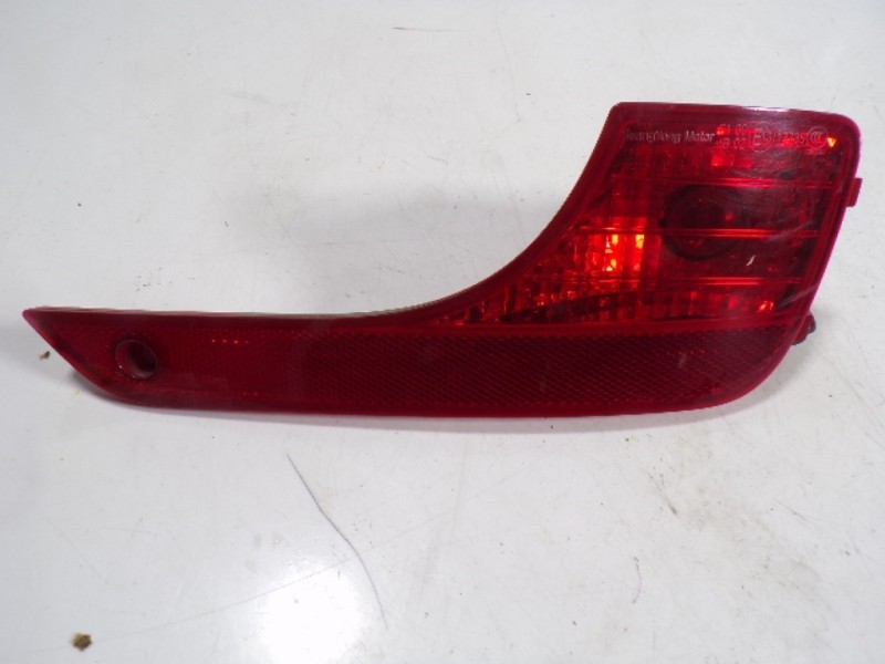 Recambio de piloto trasero antiniebla derecho para ssangyong rodius 2.2 td cat referencia OEM IAM   