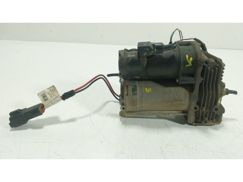 Recambio de bomba suspension para land rover discovery iv (l319) 3.0 td 4x4 referencia OEM IAM LR045444 BH3219G525DC 