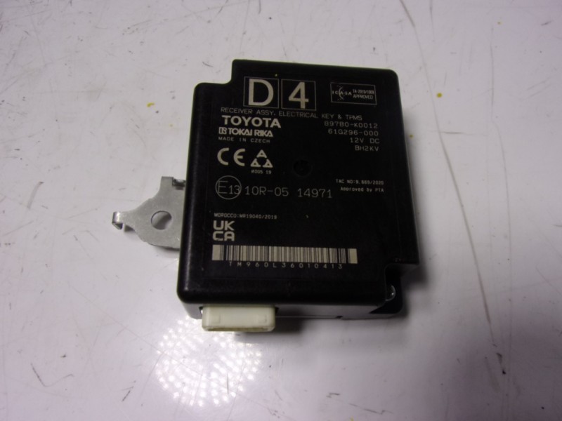Recambio de modulo electronico para toyota yaris 1.5 vvti hev referencia OEM IAM  897B0K0012 