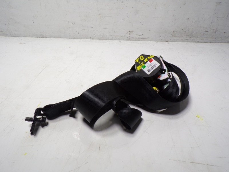 Recambio de cinturon seguridad trasero derecho para volvo v40 cross country 2.0 diesel cat referencia OEM IAM 31292072 619894600