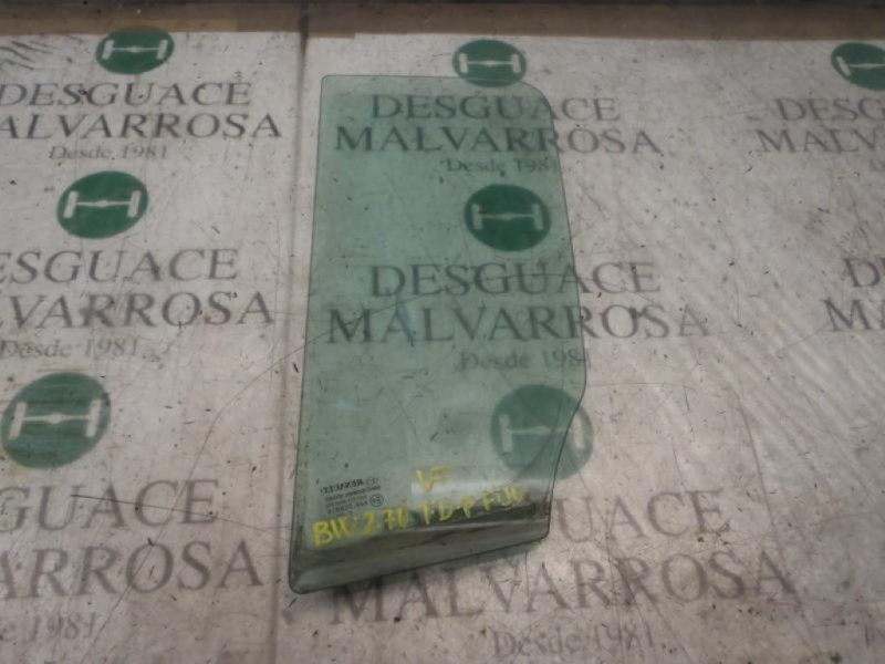 Recambio de cristal custodia trasero izquierdo para renault modus confort dynamique referencia OEM IAM 8200670130  