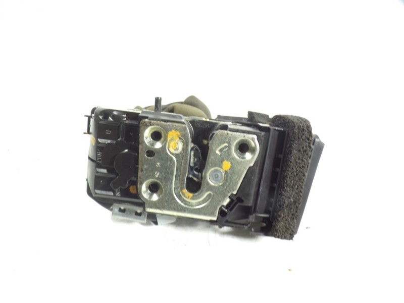 Recambio de cerradura puerta trasera derecha para nissan juke (f15) acenta referencia OEM IAM 82500BA60B  