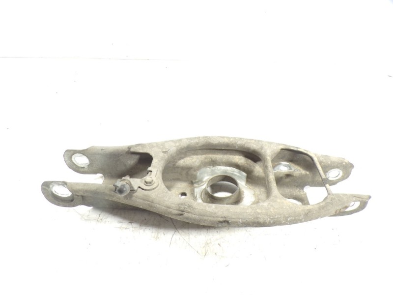 Recambio de brazo suspension inferior trasero izquierdo para bmw x1 (e84) xdrive 18d referencia OEM IAM 33326772899  