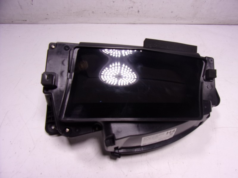 Recambio de cuadro instrumentos para toyota yaris 1.5 vvti hev referencia OEM IAM 83108K0010 83108K0010 