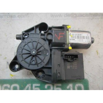 MOTOR ELEVALUNAS DELANTERO DERECHO 807301396R 807301396R 0130822478