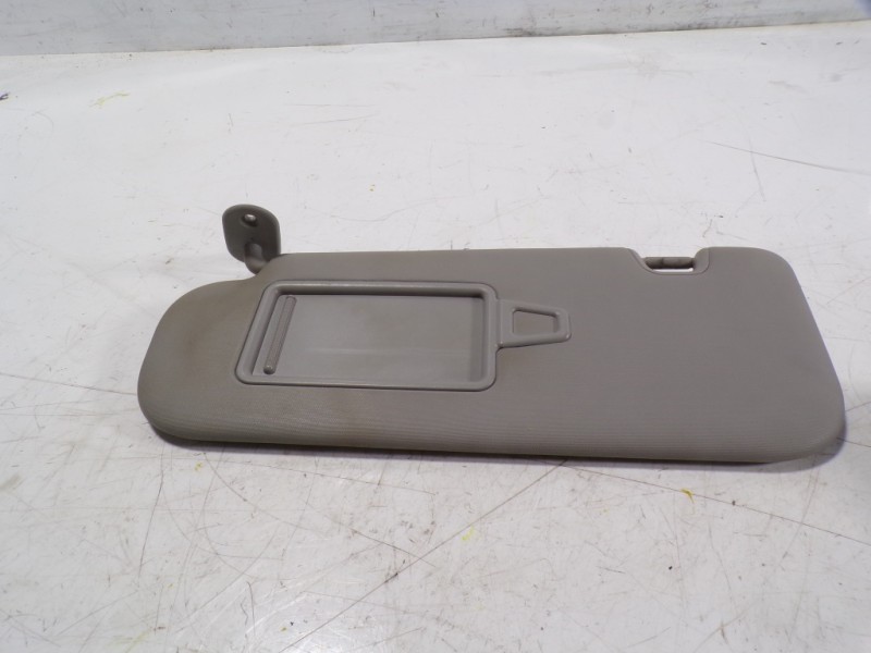 Recambio de parasol izquierdo para kia cee´´d 1.4 crdi cat referencia OEM IAM 85210A2000ED  