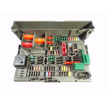 CAJA RELES / FUSIBLES 61149119445 9119446 