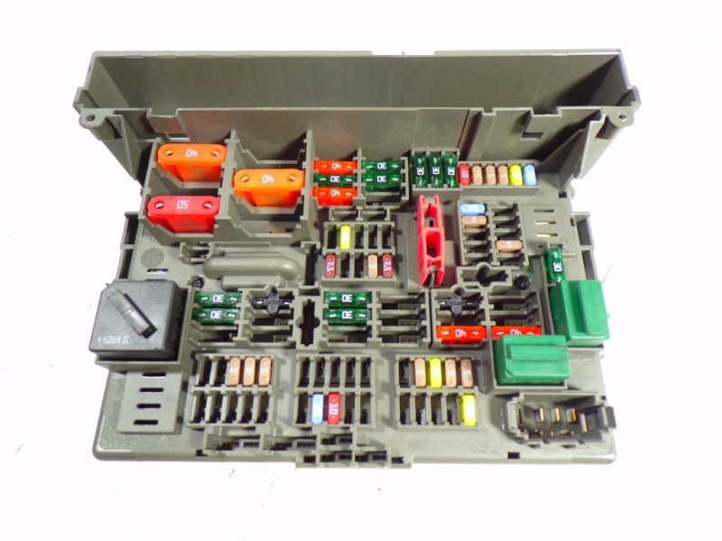 Recambio de caja reles / fusibles para bmw x1 (e84) xdrive 18d referencia OEM IAM 61149119445 9119446 