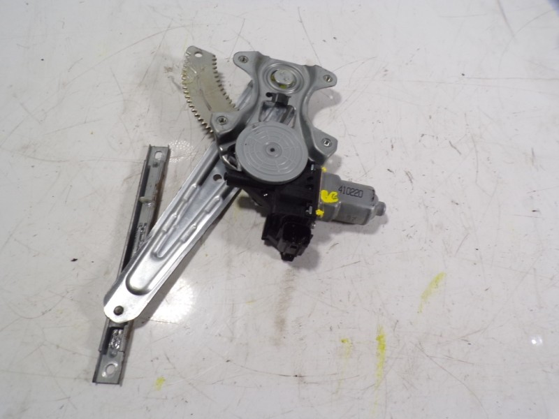 Recambio de elevalunas trasero derecho para nissan juke (f15) acenta referencia OEM IAM 827201U600 410220 410220