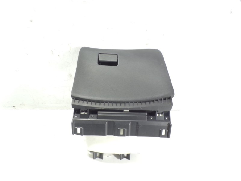 Recambio de guantera para nissan juke (f15) acenta referencia OEM IAM 685201KP3B  