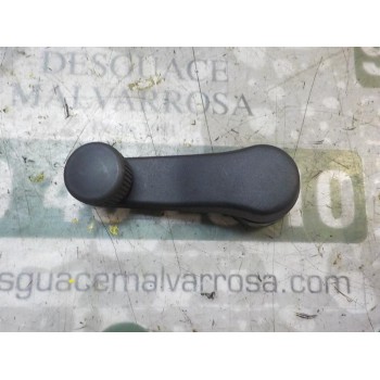 MANETA ELEVALUNAS TRASERA DERECHA 1P08375819B9 