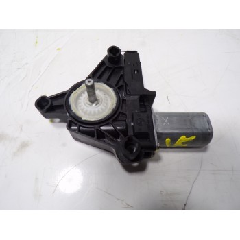 MOTOR ELEVALUNAS TRASERO DERECHO 31378401 A2469063100 