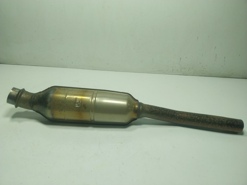 Recambio de catalizador para bmw x1 (u11) sdrive 18 i referencia OEM IAM 18305A12BF7 5A0671602 